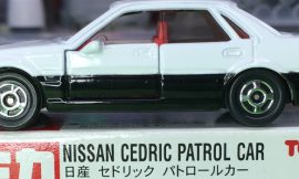 Tomica 58-4-22 Nissan Cedric Y31 Police 中国製 赤箱 トミカ 日産 セドリック パトロールカー