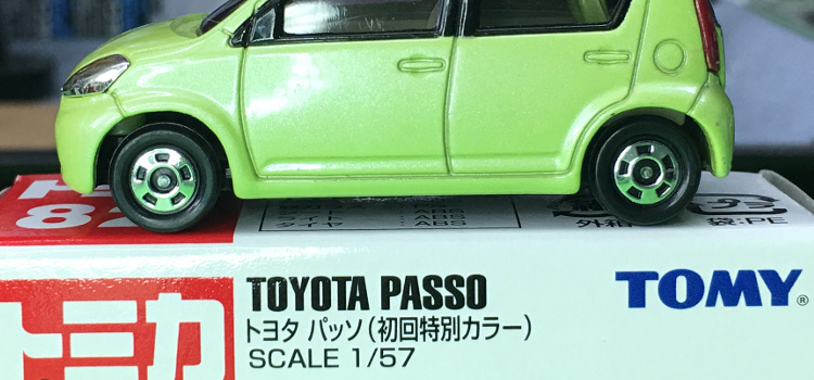 Tomica 82-4-1 Toyota Passo 中国製 赤箱 トミカ トヨタ パッソ 初回特別カラー