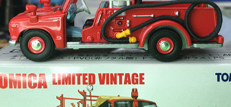 Tomica Limited Vintage LV-30-b Nissan Junior Pump 中国製 トミカ リミテッド ヴィンテージ 日産 ジュニア ポンプ消防車 高崎